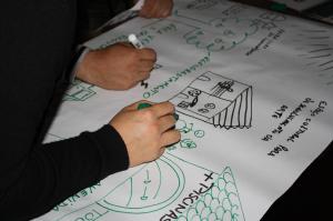 Ao inv�s de ficar esperando que algu�m venha resolver os problemas do Santa C�ndida, a comunidade colocou a m�o na massa e sonhou com o futuro da regi�o daqui a dez anos